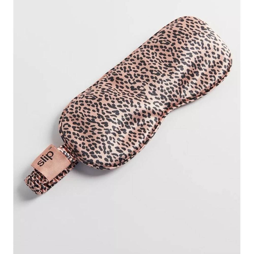 Slip‎ Silk Sleep Mask in Leopard  Print, Rose Gold - Picture 5 of 8